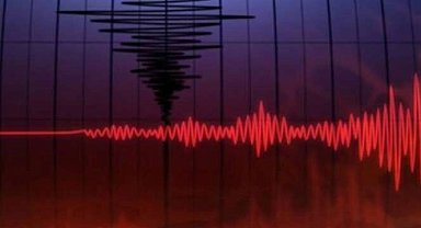 Bayram sabahı korkutan deprem