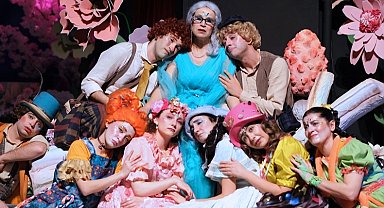 "Bencil Dev" Bursa Devlet Tiyatrosu'nda sahneye taşınıyor