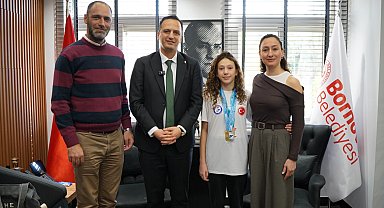 Bornovalı şampiyonlardan Başkan Eşki'ye gurur ziyareti