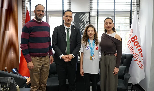 Bornovalı şampiyonlardan Başkan Eşki'ye gurur ziyareti