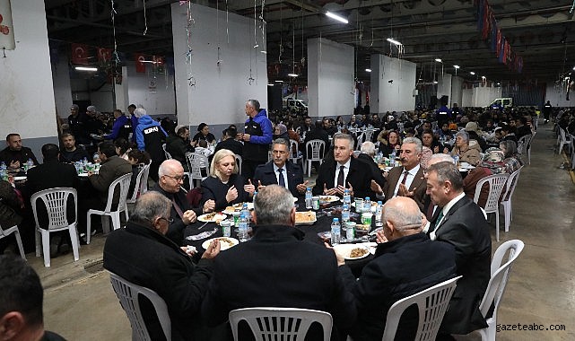 Bursa Büyükşehir Belediyesi Gemlik’te İftar Sofrasını Kurdu