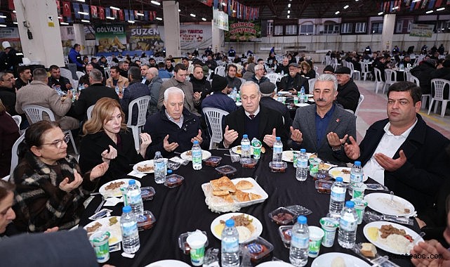 Bursa Büyükşehir Belediyesi Mustafakemalpaşa’da İftar Sofrası Kurdu