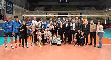 Bursa Büyükşehir Belediyespor, Fenerbahçe Medicana’yı 3-1 Mağlup Etti