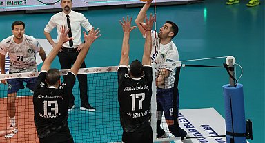 Bursa Büyükşehirli Efeler filede play-off'u garantiledi