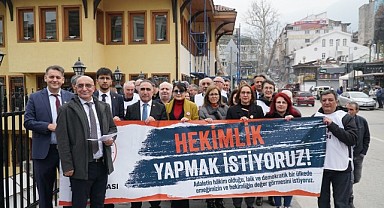 Bursa’da 14 Mart Tıp Haftası’nda “Sağlık Hakkı Yürüyüşü”