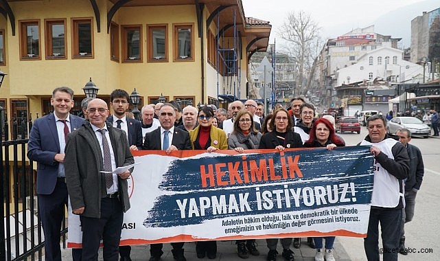 Bursa’da 14 Mart Tıp Haftası’nda “Sağlık Hakkı Yürüyüşü”