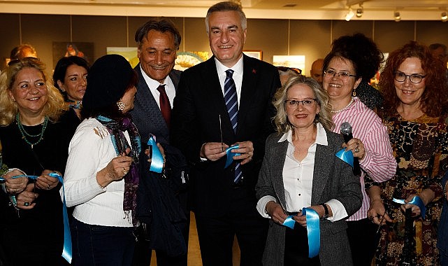 Bursa’da Kadın ve Işık Sergisi Sanatseverlerle Buluştu