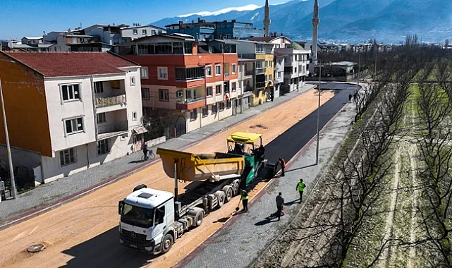 Bursa Gürsu'da yol genişletme çalışmaları sürüyor