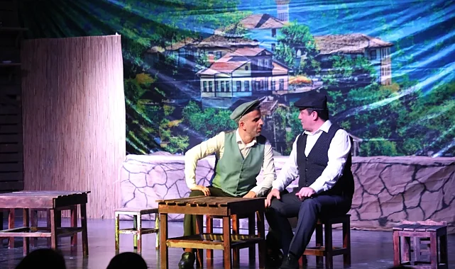 Bursa İnegöl'de 27 Mart "Komşu Köyün Delisi" ile kutlandı