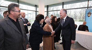 Bursa İnegöl'de protokol ve halk bayramlaştı