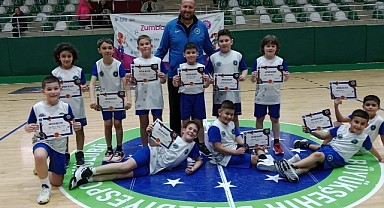 Bursa Kış Spor Okulları Altıncı Dönem Sertifikalarını Dağıttı