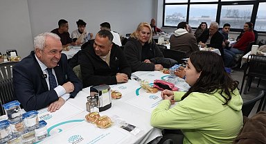 Bursa Nilüfer'de Başkan Özdemir vatandaşlarla iftarda buluştu