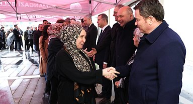 Bursa Osmangazi'de Başkan Aydın personeliyle tek tek bayramlaştı