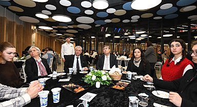 Bursa Osmangazi'de gençlerle birlikte geleceğe bakış