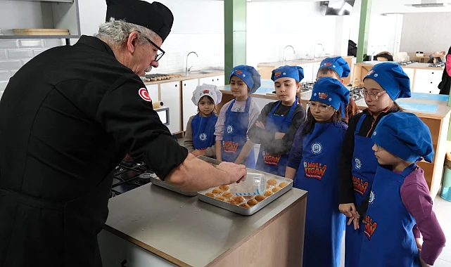 Bursa Yıldırım'da Ramazan tatlıları minik şeflerden