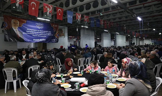 Bursa'da Gemlikliler Büyükşehir'in dayanışma sofrasında