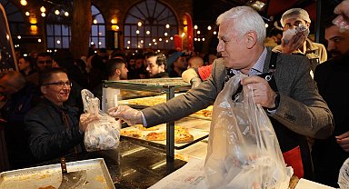 Bursa'da tahanlı pide ve çaylar Başkan Bozbey'den