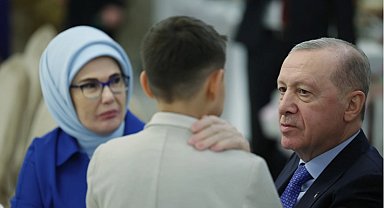 Cumhurbaşkanı Erdoğan çocuklarla iftar yaptı