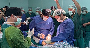 DEÜ'de menisküs cerrahisinde Türkiye'de bir ilk gerçekleşti