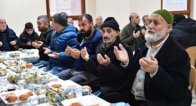 Emek Mahallesi’nde Ramazan Sofrası Kuruldu