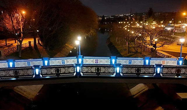 Eskişehir'de İskele 26'ya ışıl ışıl dokunuş ve yeni köprü