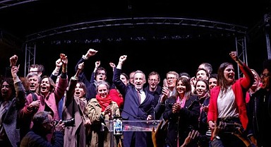 Fransa’da Şehirlerde Sol Rüzgarı