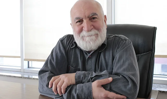 Gazeteci Mustafa Özke, Adana'yı eserleriyle dünyaya tanıtıyor