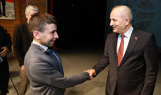 Gebze'de belediye personeli bayramlaştı