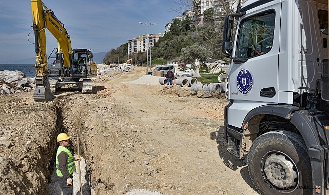 Gemlik Sahilinde Altyapı Atağı