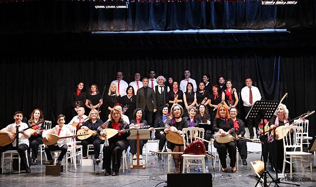 Gemlik’te 8 Mart Coşkusu: "Bağlama Kursu’ndan Özel Konser"