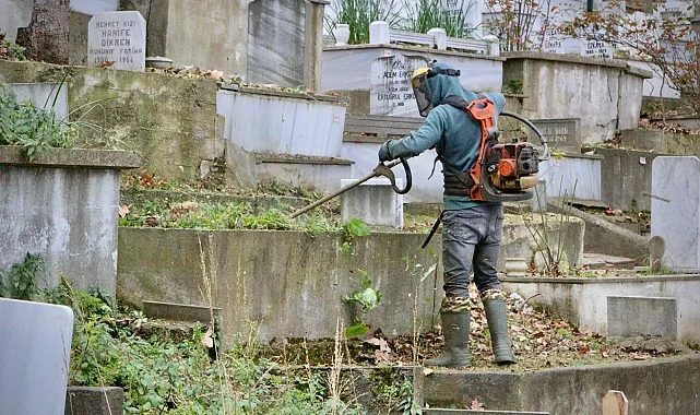 Giresun'da mezarlıklar bayrama hazır