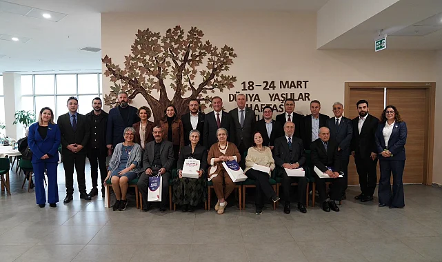 İBB Huzurevi'nde duygusal bayramlaşma