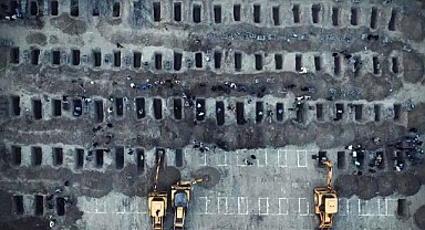 İsrail’in Okul Saldırısı Sonrası Mezarlık Görüntüleri