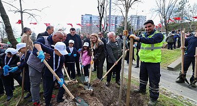 İstanbul Bakırköy'de minik eller can verdi