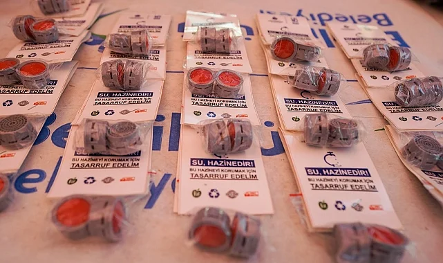 İstanbul Beylikdüzü'nde su krizine dikkat çekildi