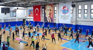 İstanbul Maltepe'de Köymen, spor yapan kadınlarla buluştu