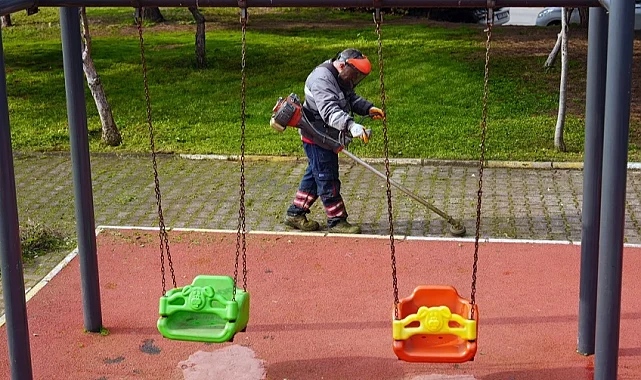 İstanbul Maltepe'de parklar bayrama hazırlanıyor