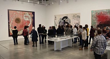 İstanbul Maltepeli kadınlar İstanbul Modern'i gezdi