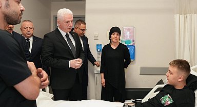 İstanbul Valisi Gül'den yaralı liseliye ziyaret