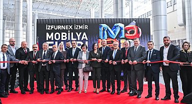 İZFURNEX 2026 İzmir Mobilya Fuarı kapılarını açtı