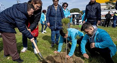 İzmir Bornova'nın en özel fidanları toprakla buluştu