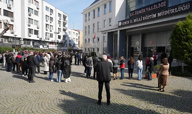 İzmir İl Milli Eğitim'de tahliye tatbikatı gerçekleştirildi