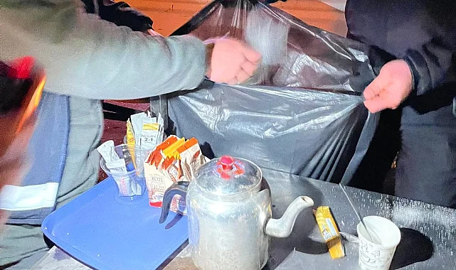 İzmir Zabıtası'ndan fahiş fiyat ve izinsiz satışa geçit yok!