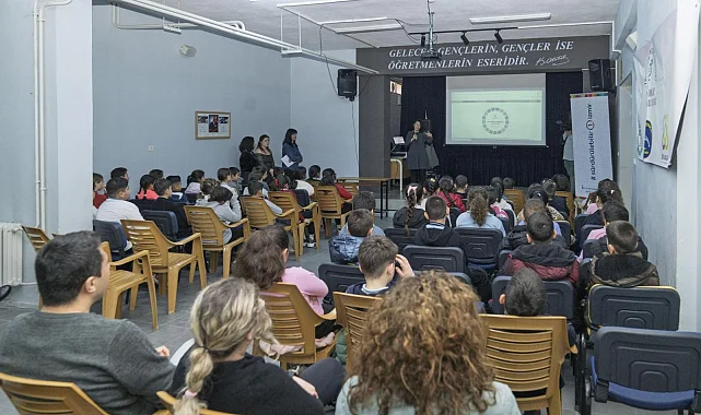 İzmir'de çocuklar iklim için harekete geçti