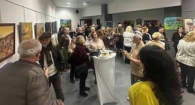 İzmir'de "Doğa, Kadın ve Su" sergisi sanatseverlerle buluştu