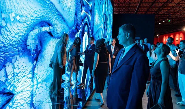 İzmir'de kültür ve sanat hamlesi... İki yılda 40 bin kişi tiyatroyla buluştu