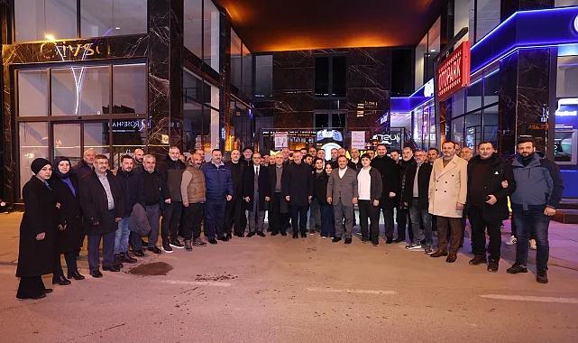 İzmitli esnaflar, Başkan Büyükakın'ı iftarda ağırladı