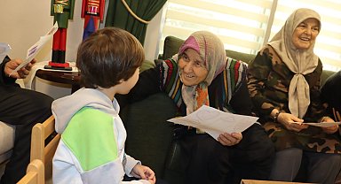 İzmitli miniklerden ulu çınarlara anlamlı ziyaret