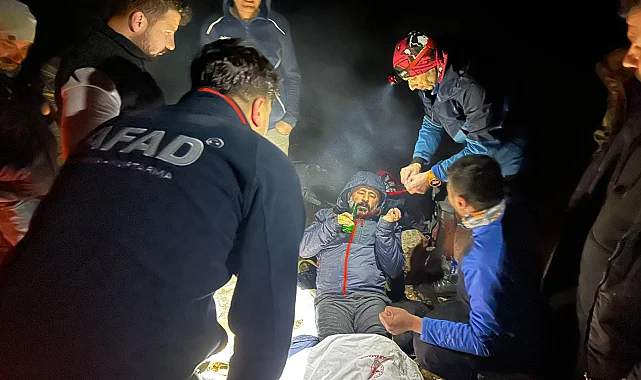 Kahramanmaraş'ta mahsur kalan 8 dağcı kurtarıldı