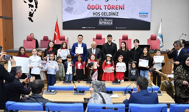 Kayseri Büyükşehir İstiklal Marşı coşkusuna ortak oldu